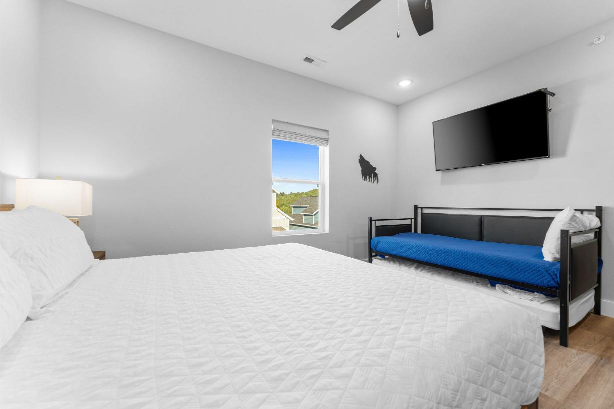 Room for the whole crew! King bed, trundle, and ensuite make this suite perfect.