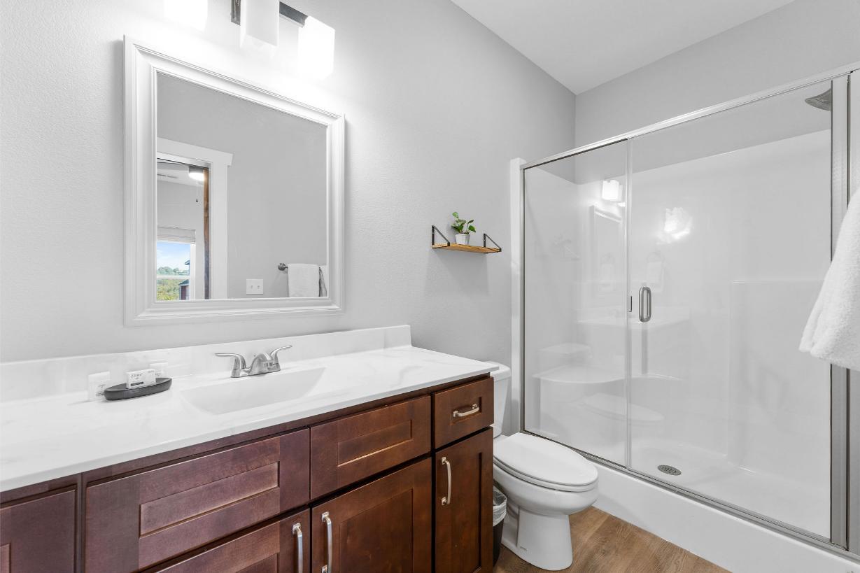 Your own bath retreat—fresh towels and a clean start every day!