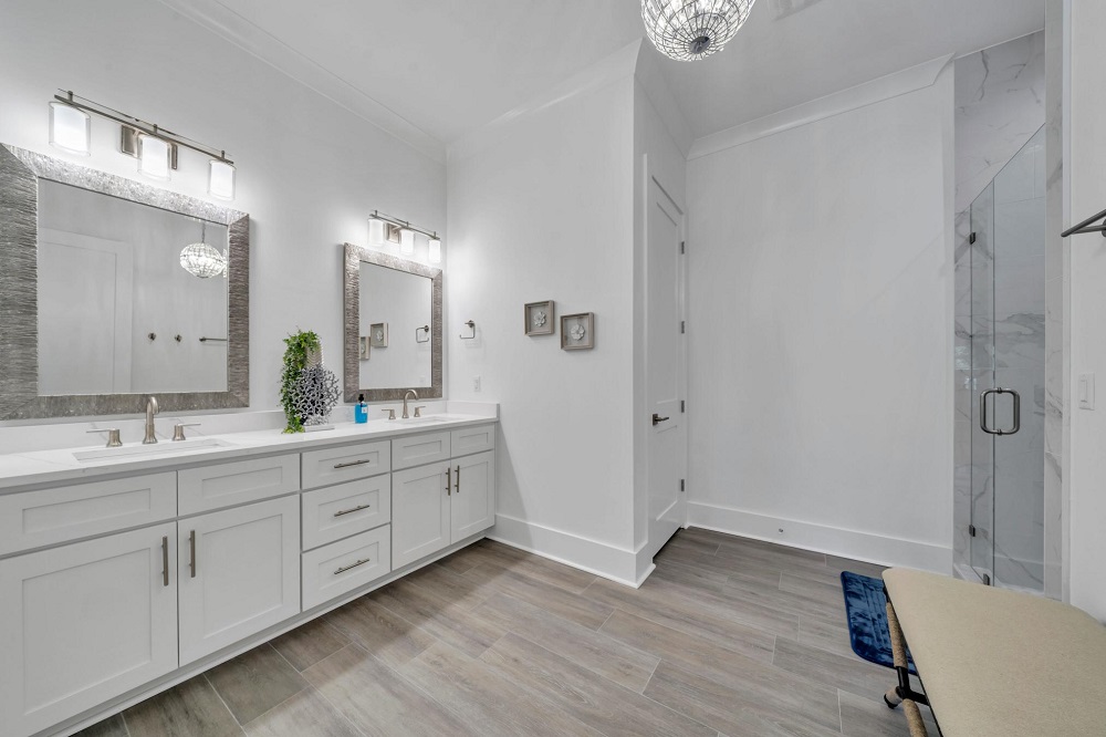 Plenty of space to spread out—this master bath has everything you need to start and end your day in comfort.