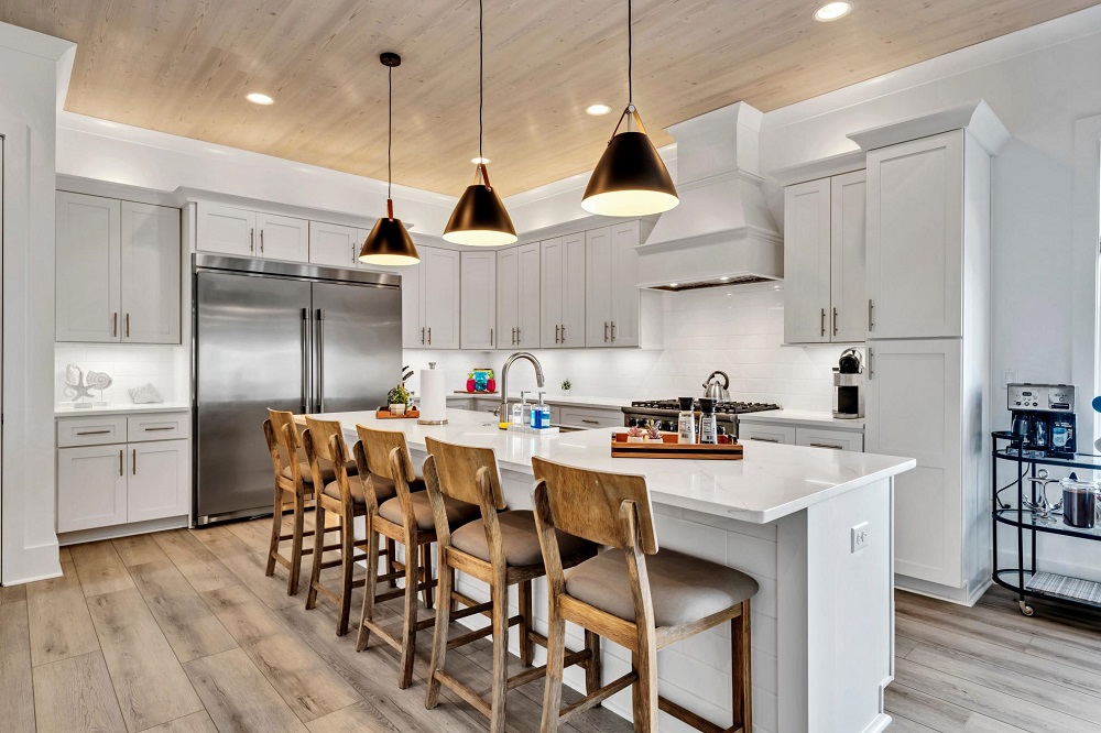 Cook up something amazing! This chef-ready kitchen has everything you need plus tons of room for helpers and tasters.