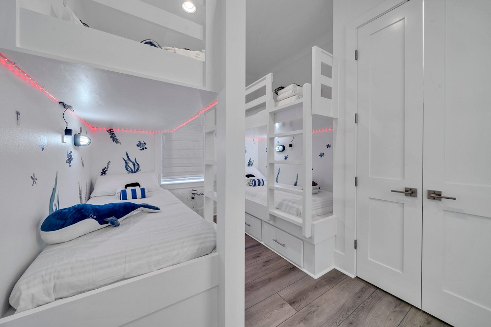 Get ready for giggles and sleepovers—four cozy twin bunks make this the ultimate kid hangout!