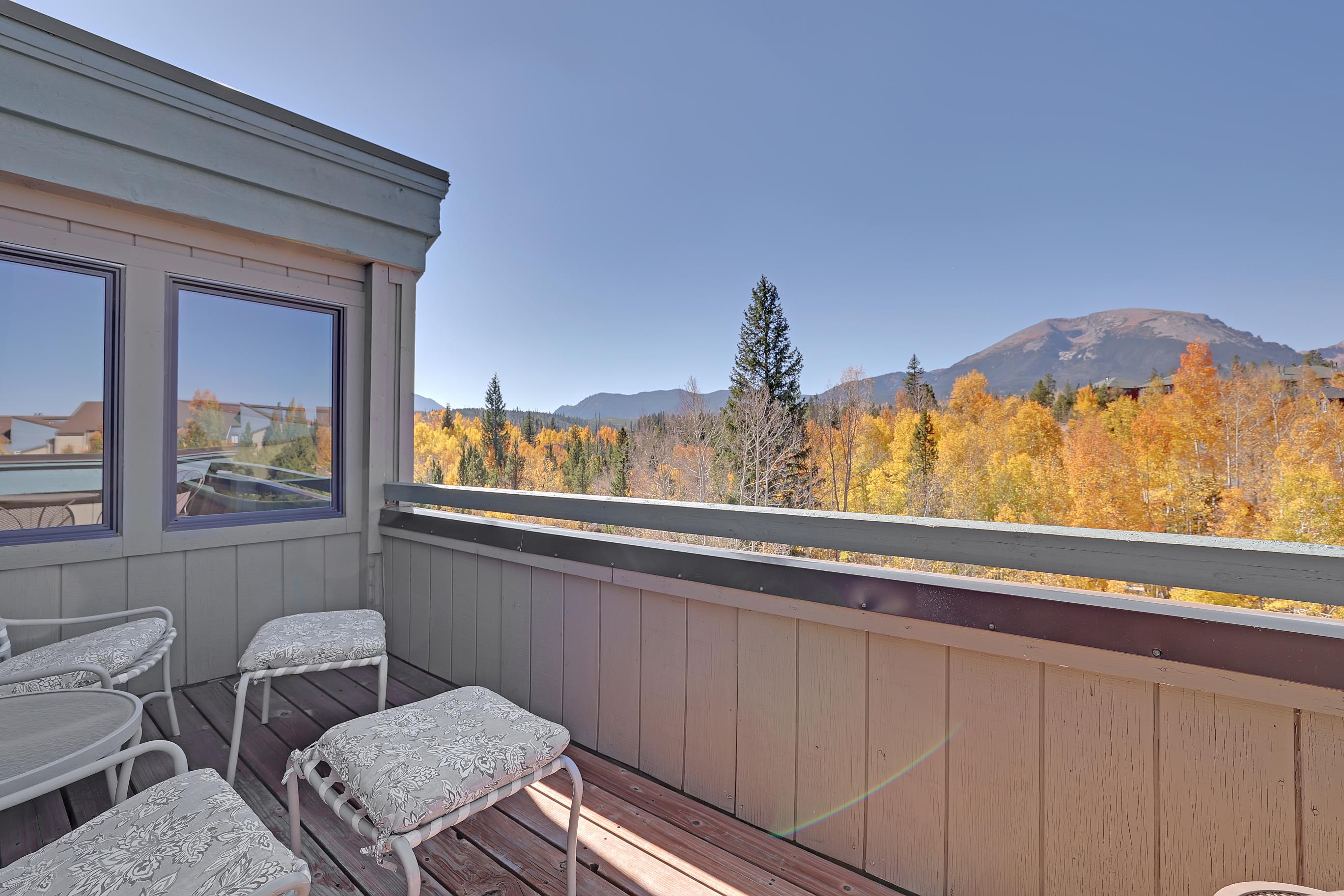 Breathtaking view of Buffalo Mountain from the upper floor perch balcony.