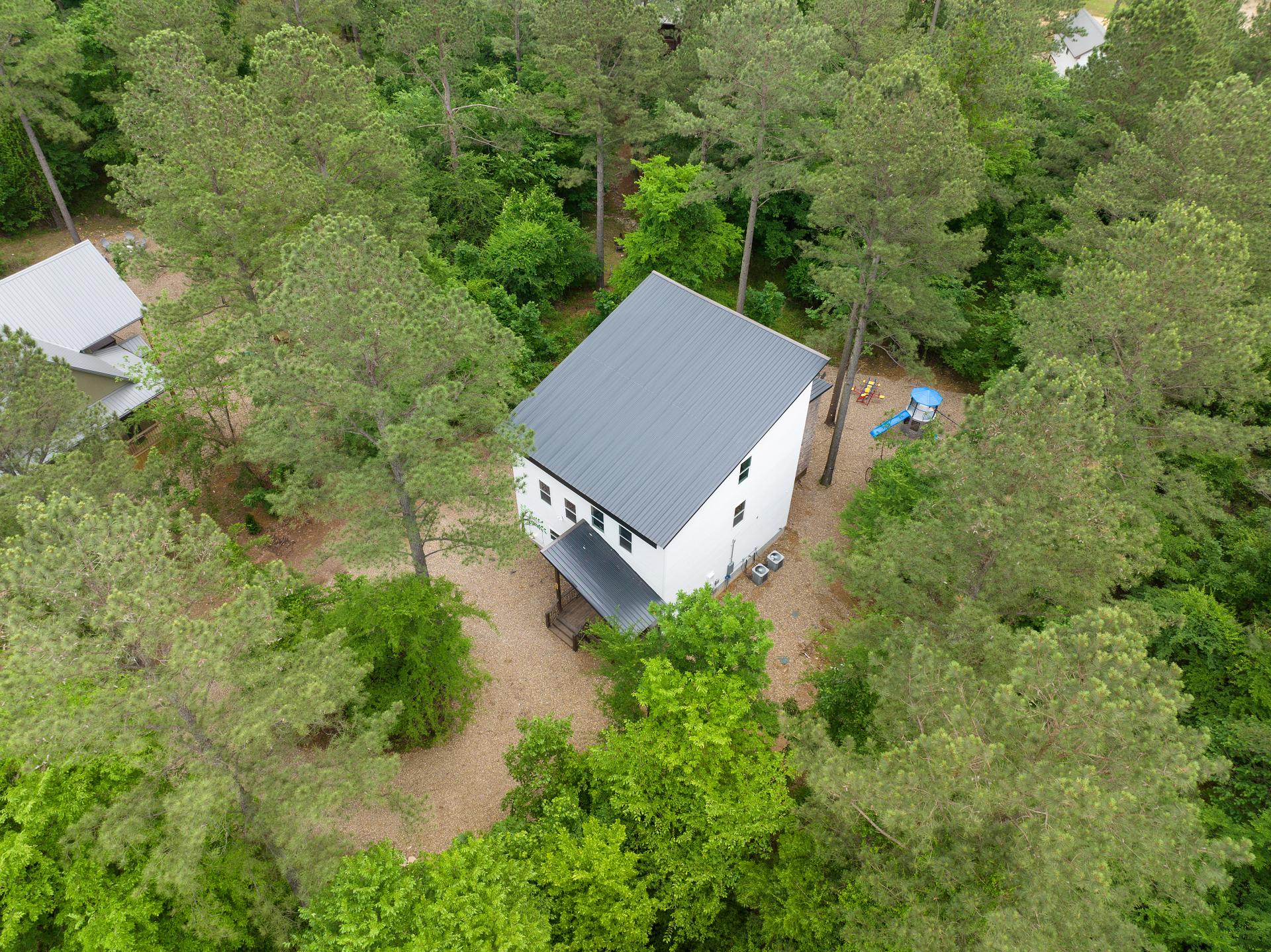 Tucked among the trees and close to all the fun—this cabin makes it easy to explore Hochatown, the lake, and everything in between.