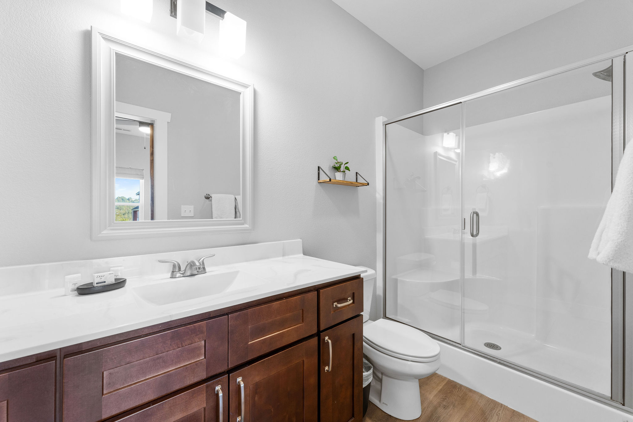 Your own bath retreat—fresh towels and a clean start every day!