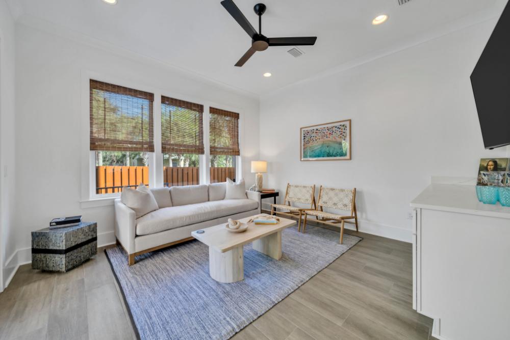 Chill out in the cozy den—grab a drink from the mini fridge, pop some popcorn, and settle in for a movie or game night!