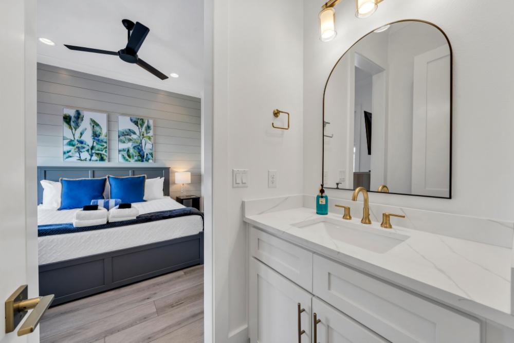 Settle into this cozy top-floor suite with quick access to the shared bath—ideal for relaxing nights and lazy mornings.