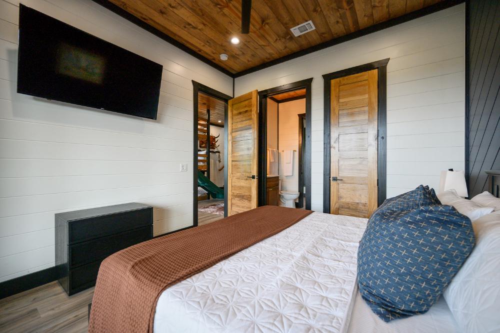 No matter which room you settle into, the VIP comfort level stays the same. Everyone gets a great spot here.