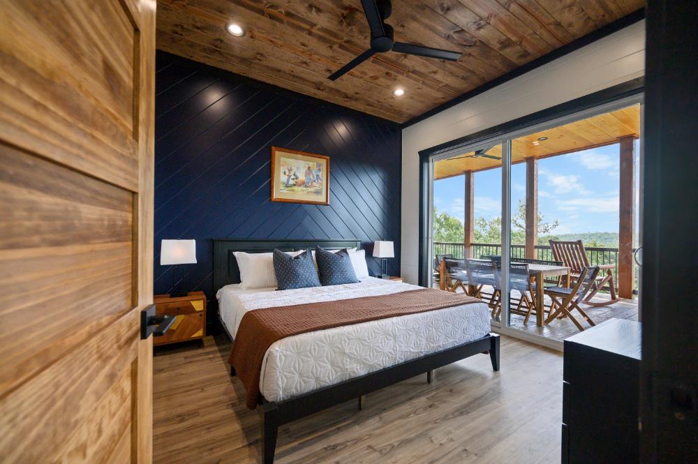 Views, privacy, and a cozy suite that feels like it was made just for you. This is what a mountain retreat is supposed to be.