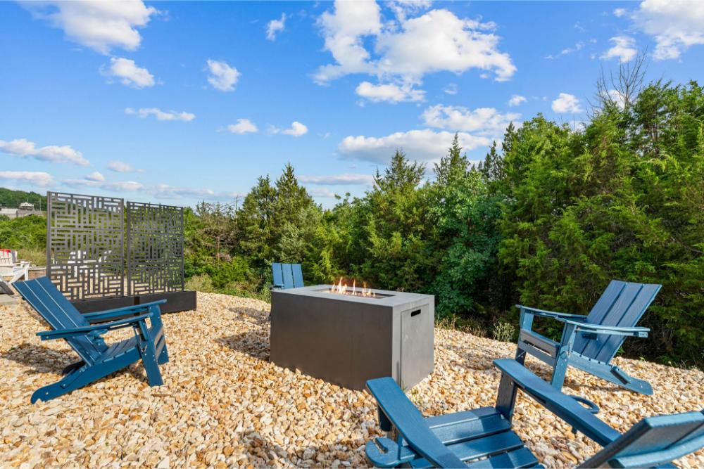 Unwind around the fire table with your favorite drink in hand and peaceful lake views all around.