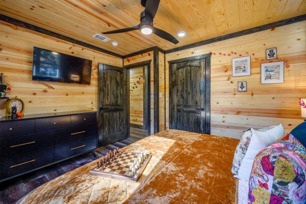 Bedrooms equipped with Smart TVs for guest entertainment.