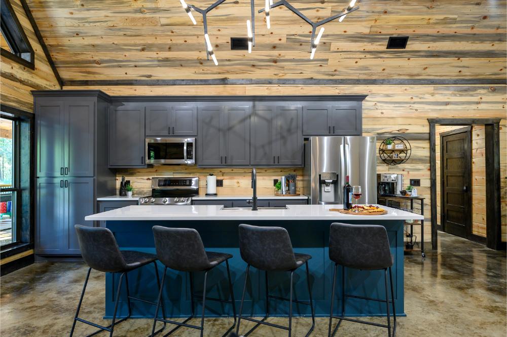 Whip up family favorites in this well-stocked kitchen—plenty of space and style! 