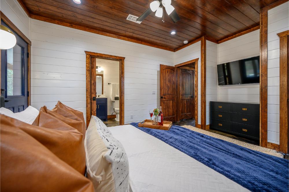 Settle in with your favorite shows and plenty of space to unpack and unwind 
